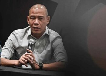 Pelatih Nova Arianto.