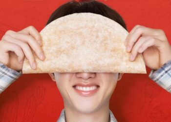 Bocoran model baru Subway Korea yang diyakini penggemar sebagai D.O. EXO.