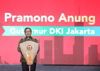 Gubernur DKI Jakarta, Pramono Anung saat menghadiri kegiatan Aktualisasi Nilai-Nilai Natal Tahun 2025.