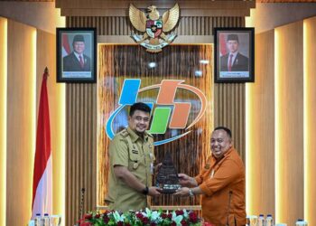 Gubernur Bobby usai berdiskusi dengan BPS, di Kantor BPS Kota Medan, Senin (9/2/2026).