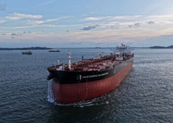 Armada kapal disiagakan untuk mengamankan pasokan energi dari Indonesia Timur hingga Barat di Ramadan dan Idulfitri.