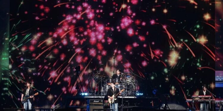 DAY6 rampungkan konser solo di Taipei yang bertajuk ‘The DECADE’.