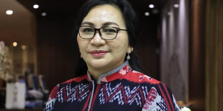 894 Guru Pendidikan Agama Kristen Lulus PPG 1 Dirjen Bimas Kristen, Jeane Marie Tulung.