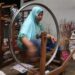 Ini 7 Oleh-Oleh Khas Jepara 2 Pembuatan Tenun Ikat Troso.