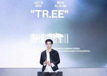 Jay B pada sesi 'press listening' untuk album mini ketiganya yang bertajuk 'TR.EE'.
