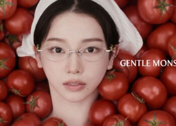 Karina dalam kampanye terbaru merek kacamata global, Gentle Monster.