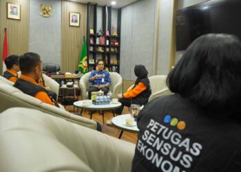 Wali Kota Medan, Rico Waas menerima kunjungan BPS Kota Medan untuk pendataan perdana Sensus Ekonomi 2026 bagi kepala daerah.