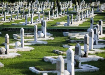 Pemko Medan menggelar kegiatan ziarah Makam di Taman Makam Pahlawan, Selasa (30/6/2026).