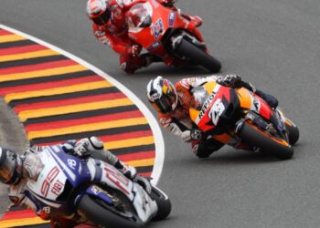 Balapan di Sirkuit Sachsenring.