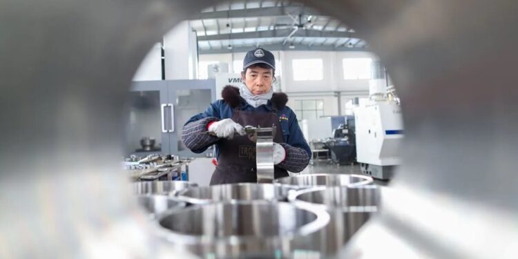 China menentang keputusan pemerintah Inggris menasionalisasi British Steel, anak perusahaan Jingye Group.