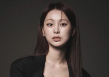 Moon Seung Yu.