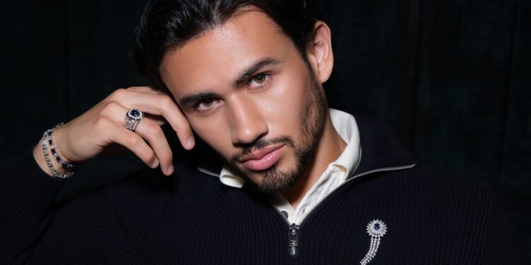 MONDIAL Gandeng Nathan Tjoe-A-On Luncurkan Kampanye Men’s Jewelry 1 MONDIAL perkenalkan Nathan Tjoe-A-On sebagai wajah baru untuk koleksi men's jewelry.