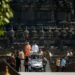 PM India, Narendra Modi mengunjungi Candi Prambanan, Yogyakarta didampingi Presiden Prabowo Subianto.