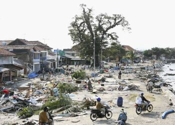 Kondisi Pangandaran usai diterjang tsunami.