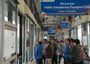Gubernur DKI Jakarta, Pramono Anung, meresmikan fasilitas terintegrasi Halte Transjakarta Swadarma ParagonCorp.