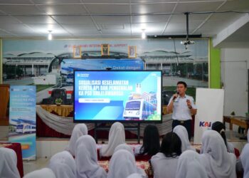 Sosialisasi Keselamatan Perkeretaapian di SMA Negeri 1 Lubuk Pakam.