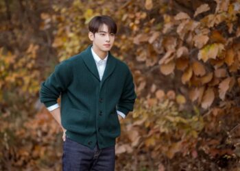 Cha Eun Woo.