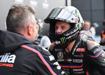 Raul Fernandez menjadi pemenang ke-12 di Silverstone.