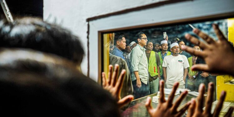 Rico Waas menyerap aspirasi warga Medan Utara dalam program Sapa Warga.
