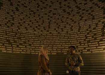 Wamenpar, Ni Luh Puspa saat kunjungannya ke Museum Tsunami Aceh di Kota Banda Aceh.