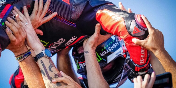 Bezzecchi Juara di Mandalika, Martin Rebut Posisi Puncak 1 Marco Bezzecchi memenangi balapan Pertamina Grand Prix of Indonesia 2026.