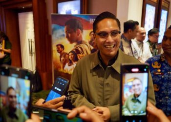 Wali Kota Medan, Rico Waas menyaksikan penayangan perdana film Jamin Setia Selamanya.